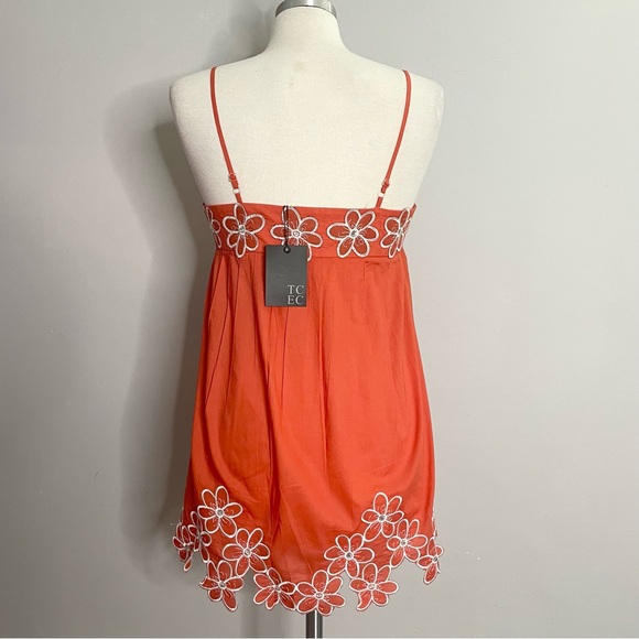 TCEC Embroidered Floral Woven Blouse Tank - Picture 3 of 6